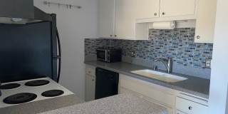 Gorgeous One Bedroom Condo in the heart of Fashion Valley Gallery 1