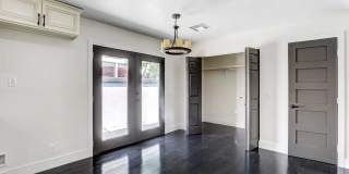 Stunning 4-bedroom, 3-bathroom House Gallery 12
