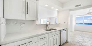1420 Brickell Bay Dr Gallery 18