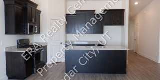 Move-in Bonus! - 3 bedroom - 2 Bath - Single Level Twin Home Gallery 3