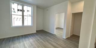 725 W Pratt Gallery 103