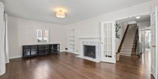 Beautiful Arlington Home South of Lane Gallery 6