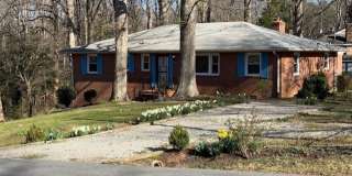 Large brick rancher in Chesterfield County with private back yard. Gallery 1