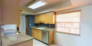 430 Commodore Dr Gallery 45