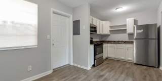 4543 Moncrief Road West Gallery 3