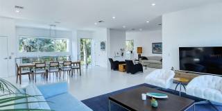 213 N WASHINGTON DRIVE Gallery 10