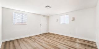 107 Manganese Street Gallery 8