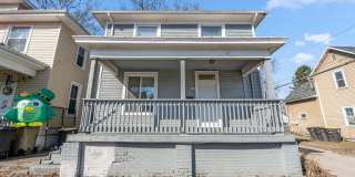 NEW LISTING! 4 BEDROOM HOME NEW LISTING! 4 BEDROOM HOME Gallery 11