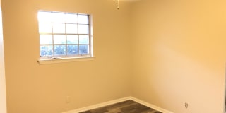 514 Royal Crest Drive Gallery 6