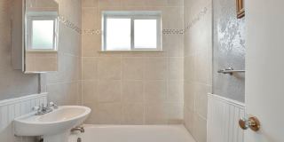 Adorable 2bedroom 1 bathroom Apartment Gallery 6