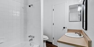 Remodeled 3/2 off Indian School & 43rd Ave Gallery 23