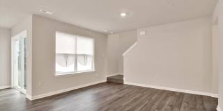 166 CHARMING FOREST Avenue Gallery 10