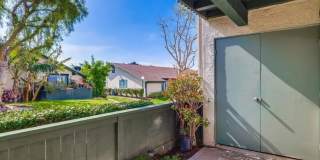 Move-In Ready Condo in Quiet Community (furniture optional!) Gallery 17