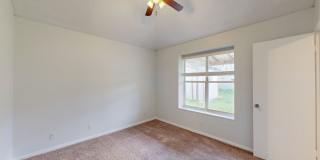 2 WEEKS FREE!!! NEW PAINT!!!!!! ONLY $1,395!! Gallery 17