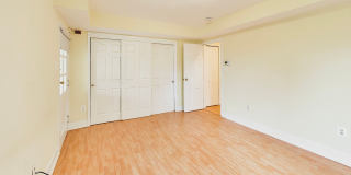 Bright and spacious 1-bedroom/1-bathroom condo available! Gallery 13