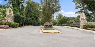5225 POOKS HILL Road Gallery 54