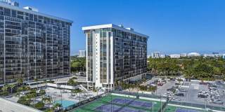 1915 Brickell Ave Gallery 45