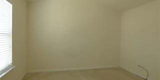 Room in 3 Bedroom Townhome at Derryrush Ave Gallery 3