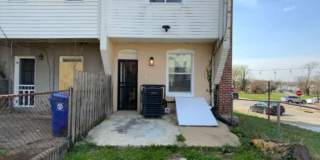 End Unit 3 Bedroom + Den with Backyard and Semi Finished Basement Gallery 31