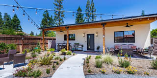 Backyard Cottage-Newer 2 Bedroom/2 Bath Unfurnished/Furnished Oasis for Lease Gallery 1