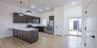 Parkside Row Gallery 7