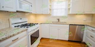 Charming Shandon Corner Lot Home – Hardwood Floors, Fenced Yard + $500 Off 1st MONTH'S Rent! Gallery 9