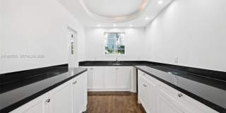 1545 Meridian Ave Gallery 25