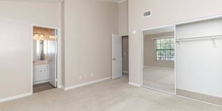 Oak Tree Court Gallery 63