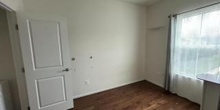 41717 MCMONAGLE SQ Gallery 13