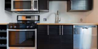 Available AUGUST 2026 - Updated 2 Bedroom Home in Mt. Washington! Gallery 10