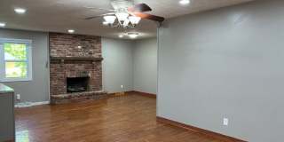 Recently Remodeled 3 Bed / 2 Bath near Mercy Hospital Gallery 6