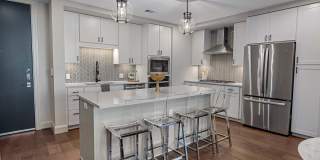 NOVEL River Oaks by Crescent Communities Gallery 15