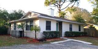 Cute Rental Home on Dead End Street w/large yard Gallery 1
