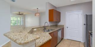 140 SW Peacock Blvd., # 21-205 Gallery 10