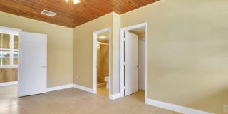 2639 Northeast 4th Court Gallery 12