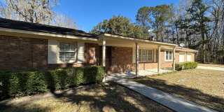 3 BED | 2 BATH | TWO CAR GARAGE | LARGE FRONT AND BACK YARDS | AVAILABLE NOW Gallery 1