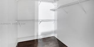681 Thornridge Ave Gallery 31