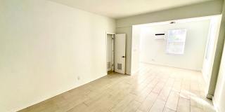 Beautiful studio apartment in the heart of South of Fifth, completely remodeled & steps from the beach! Gallery 5