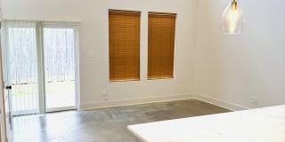 512 Highland Oaks Lane Gallery 2