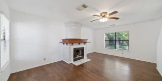 12811 HUNTING BEAR Gallery 8