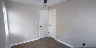 Fully Renovated 2-Bedroom Home – Move-In Ready for You! Gallery 5