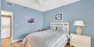 827 Oak Harbour Drive Gallery 46