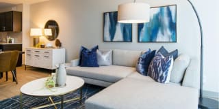 The Cabochon at River Oaks Gallery 4