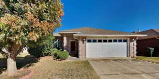 4 Bedroom Home in Edmond Gallery 1