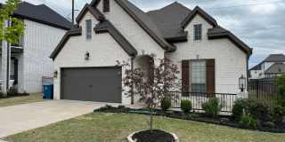 Stunning Bentonville Home Gallery 1