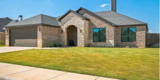 Fully furnished 4-bedroom, 2-bath Gallery 1
