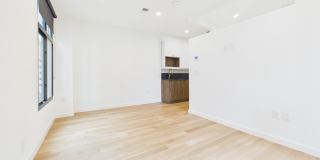 1128-30 WALNUT Street Gallery 18
