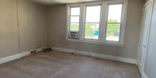 AVAILABLE AUGUST 2026 - Beautiful 3 Bedroom Home in Mt Washington! Gallery 10