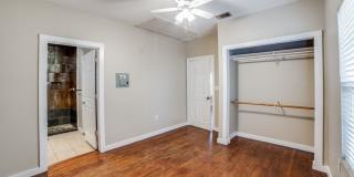 TOBIN HILL COTTAGE Gallery 19