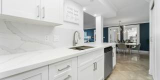 Harbour Pointe Gallery 18